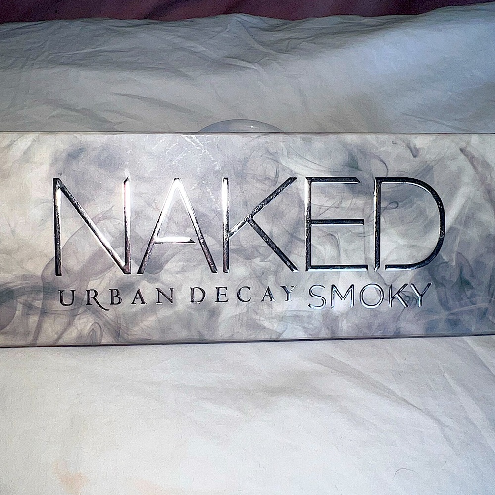 Rare NAKED SMOKY